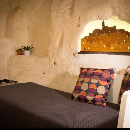 Casa Masiello La Casa Tipica Dei Sassi Di Matera Buitenkant foto
