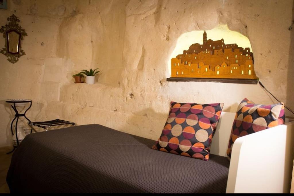 Casa Masiello La Casa Tipica Dei Sassi Di Matera Buitenkant foto