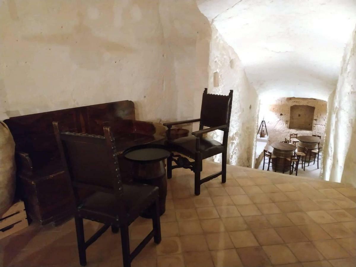 Casa Masiello La Casa Tipica Dei Sassi Di Matera Buitenkant foto